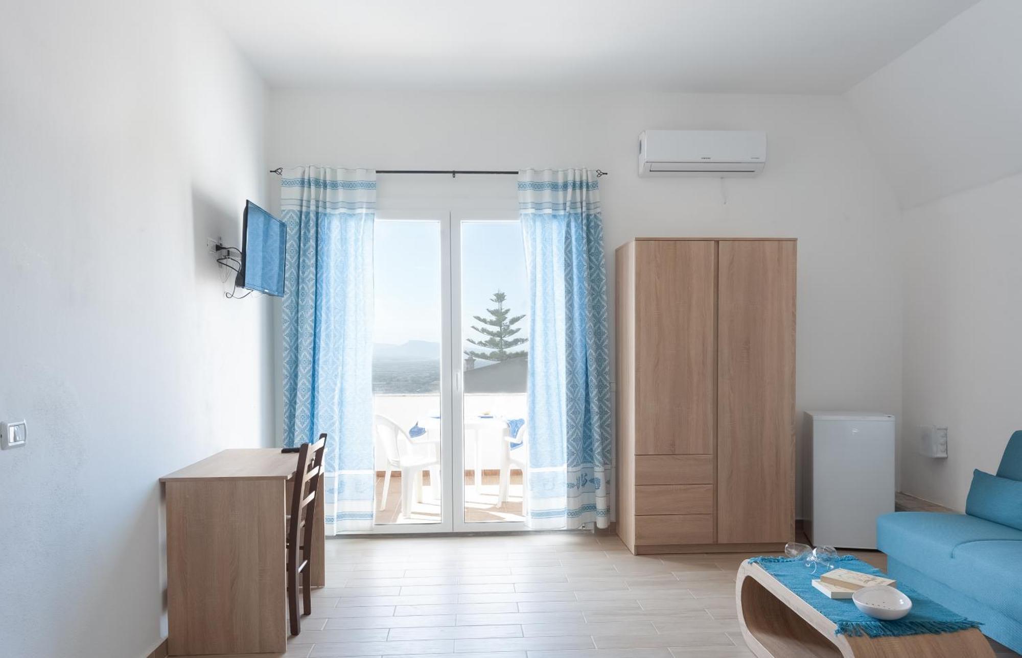 Beb Con Piscina Villa Del Borgo Badesi Exterior foto